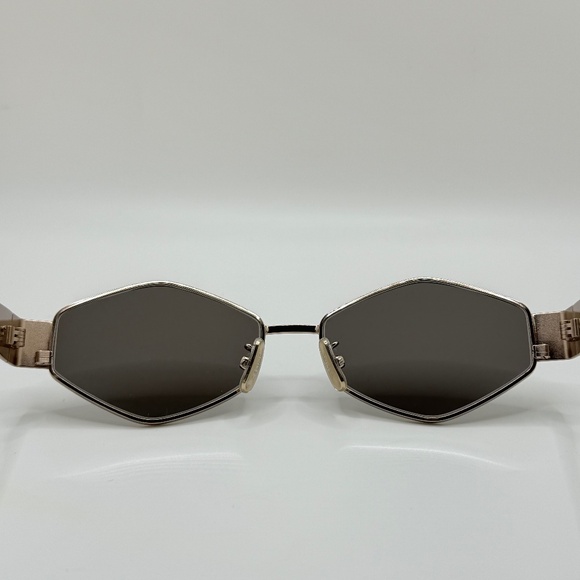 Celine Triomphe Hexagon Sunglasses – Gold Metal (CL40254U) main image 4